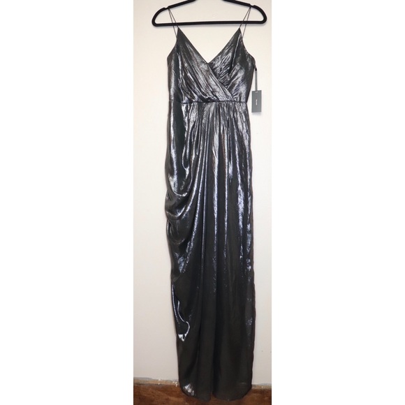 VERA WANG Hoiday Metallic Silver Chiffon Gown - Picture 2 of 7